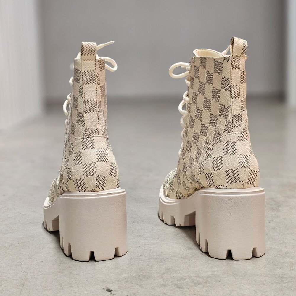 Checkered Platform Lace-Up Ankle Boots With Chunky Lug Soles - Beige & Cream - W - Picture 6 of 7